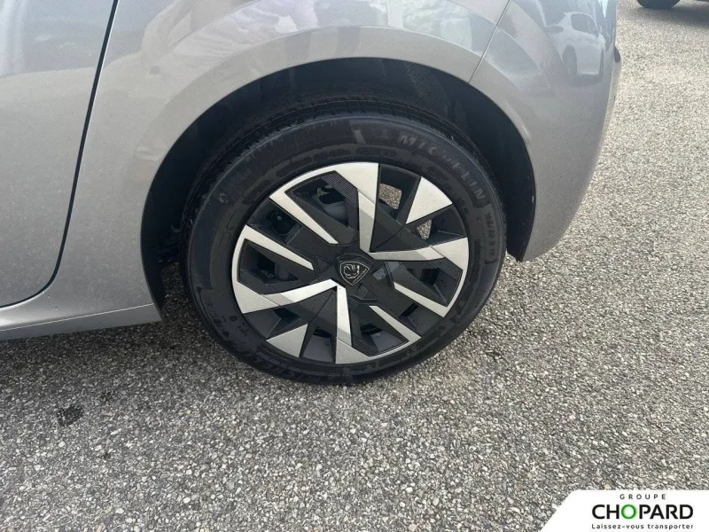 Image secondaire du véhicule 12