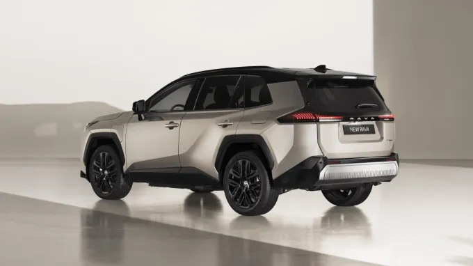 Toyota RAV4 : 3/4 arrière