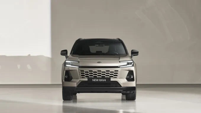 Toyota RAV4 : face avant