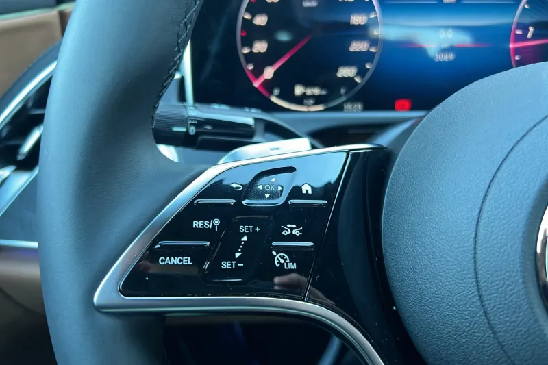 Image secondaire du véhicule 23