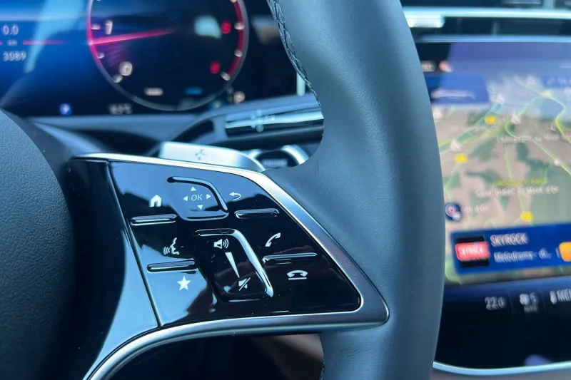 Image secondaire du véhicule 24