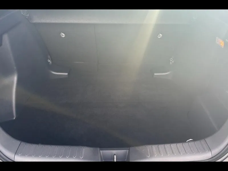 Image secondaire du véhicule 10