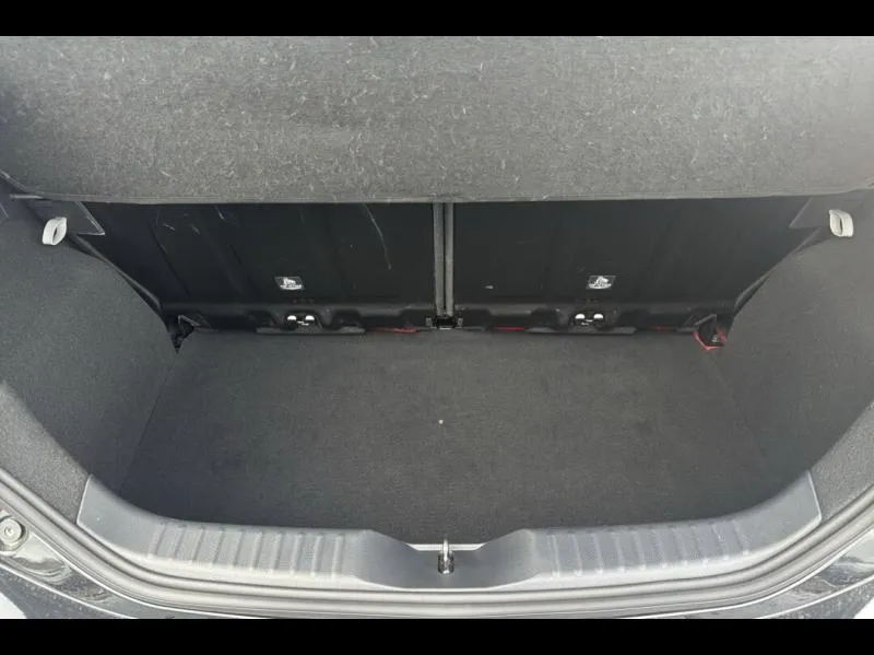 Image secondaire du véhicule 10