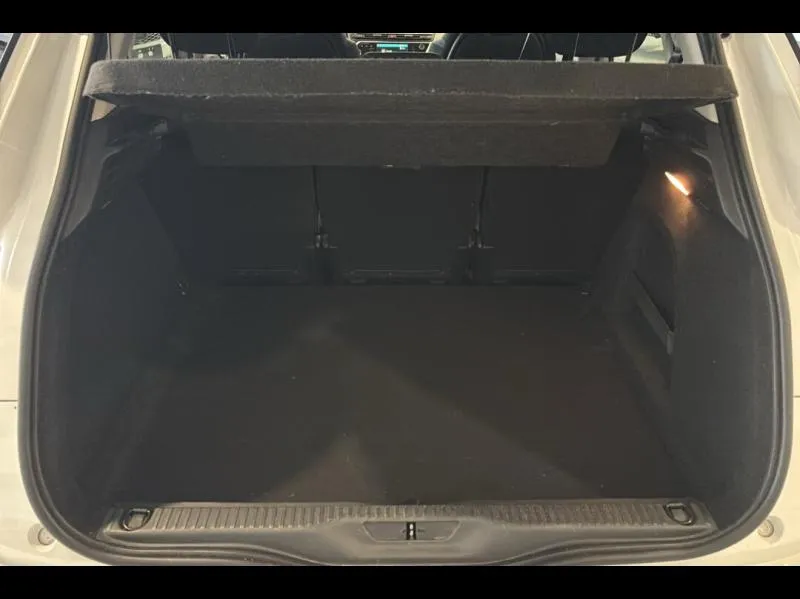 Image secondaire du véhicule 10