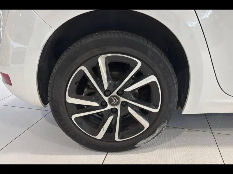 Image secondaire du véhicule 14