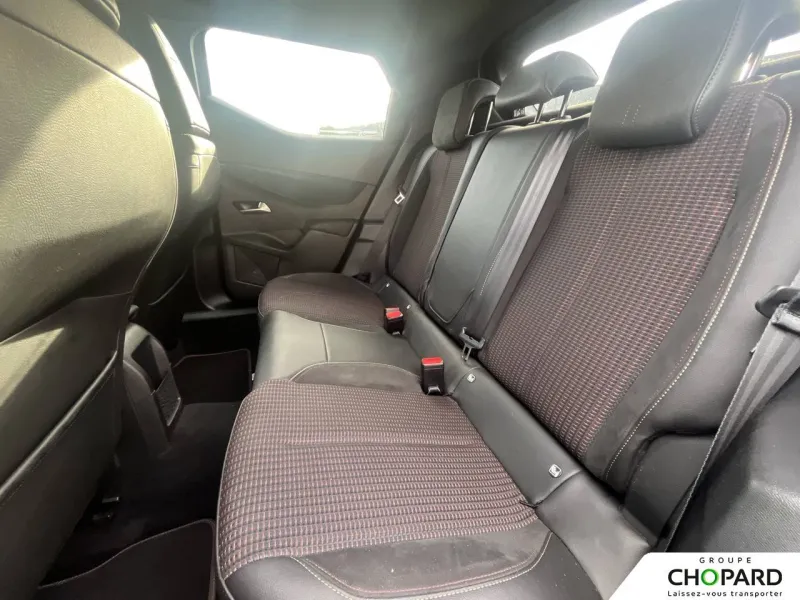 Image secondaire du véhicule 11