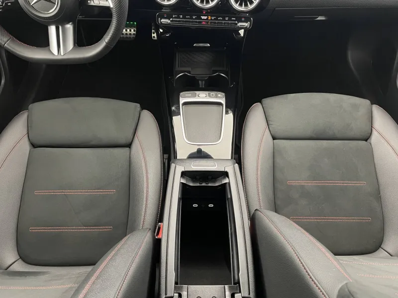 Image secondaire du véhicule 31