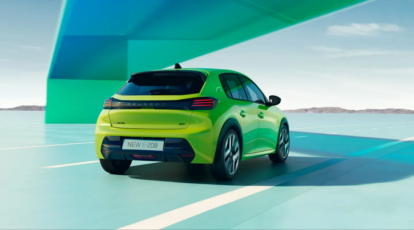 Peugeot 208 2023 : trois quarts arrière droit