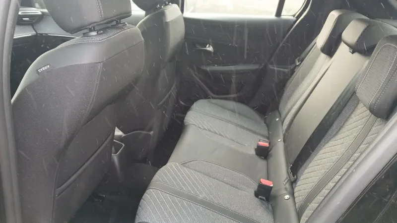 Image secondaire du véhicule 12