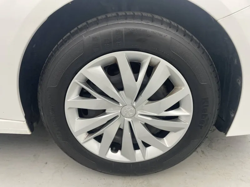 Image secondaire du véhicule 19