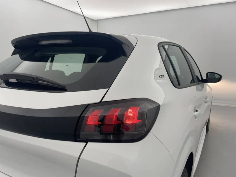 Image secondaire du véhicule 25