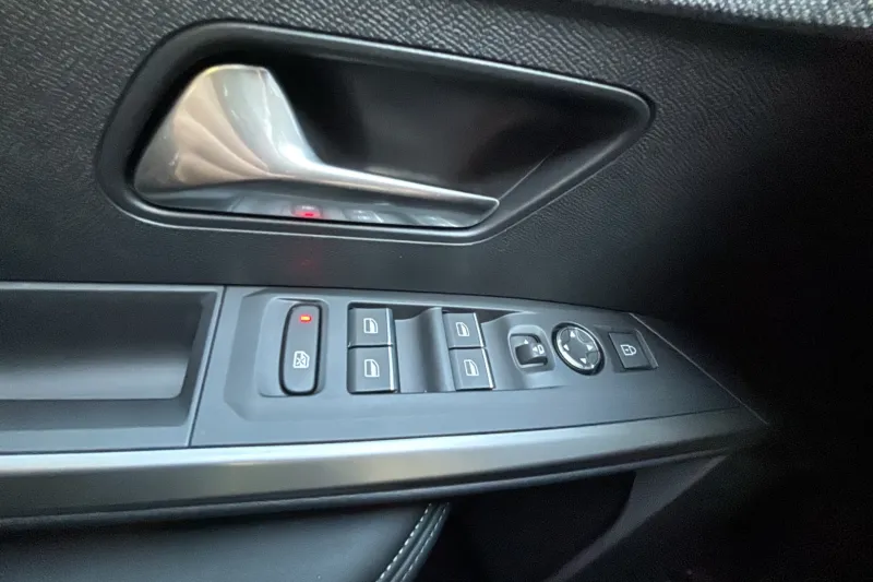 Image secondaire du véhicule 17