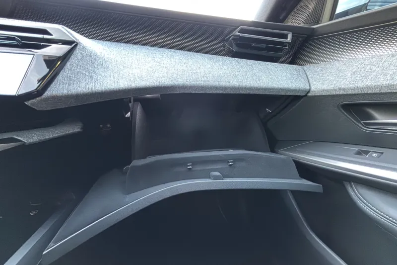 Image secondaire du véhicule 24