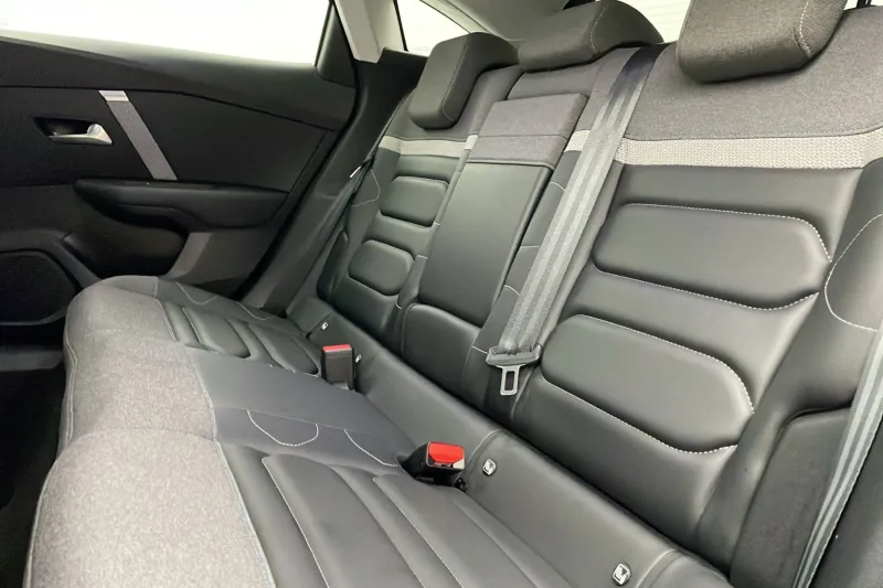 Image secondaire du véhicule 15