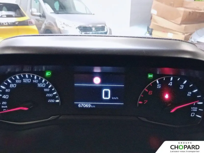 Image secondaire du véhicule 14