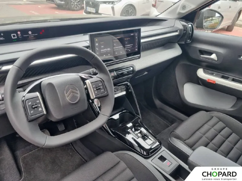 Image secondaire du véhicule 11