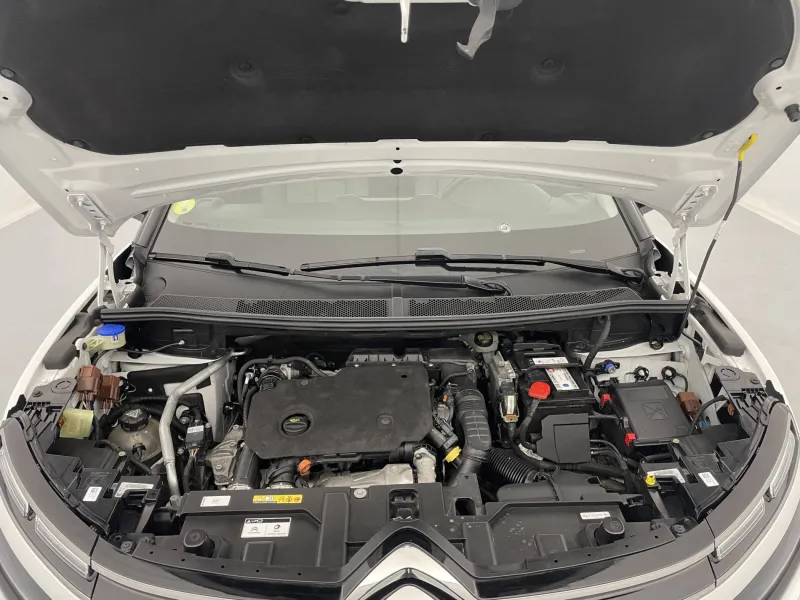 Image secondaire du véhicule 22