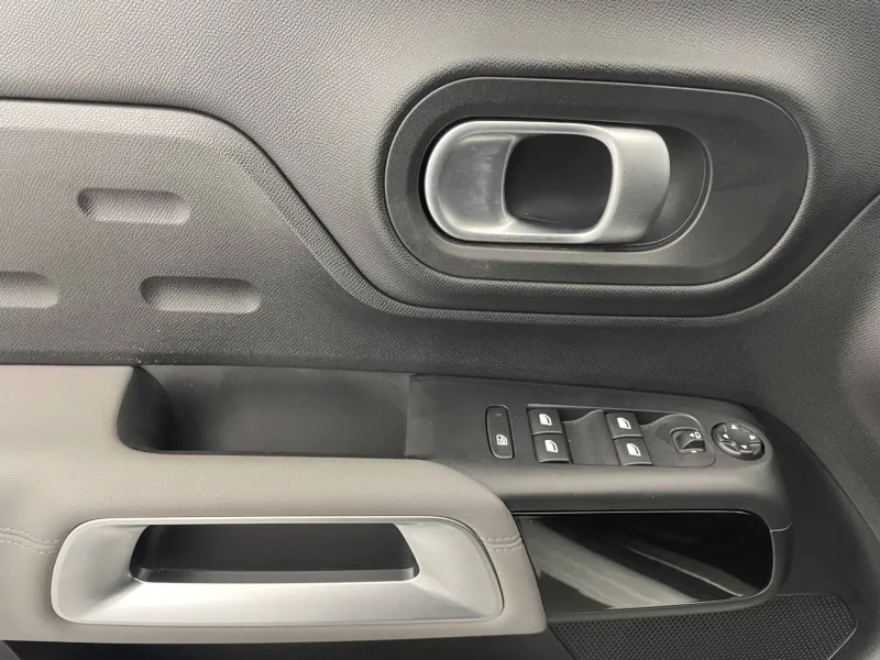 Image secondaire du véhicule 29