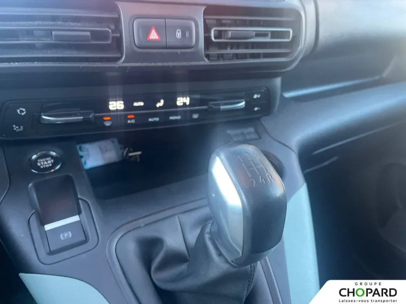 Image secondaire du véhicule 4