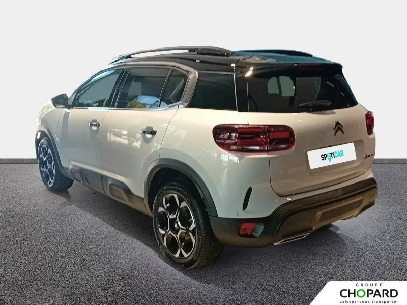 Image secondaire du véhicule 8