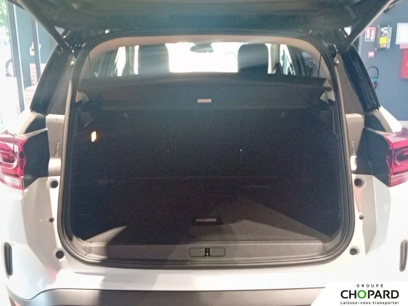 Image secondaire du véhicule 9