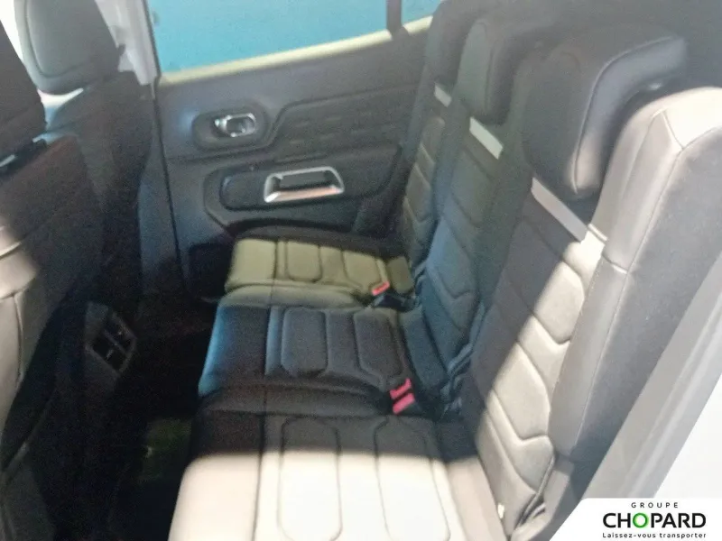 Image secondaire du véhicule 19