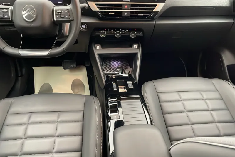 Image secondaire du véhicule 43