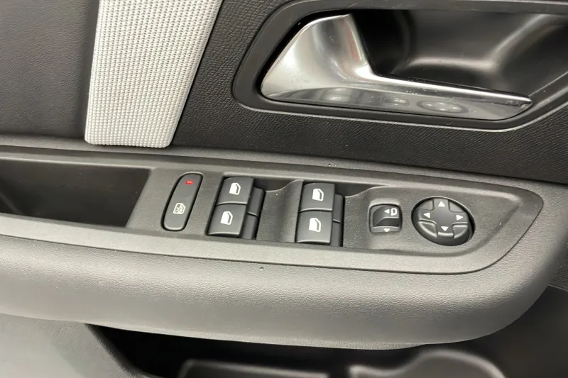 Image secondaire du véhicule 55