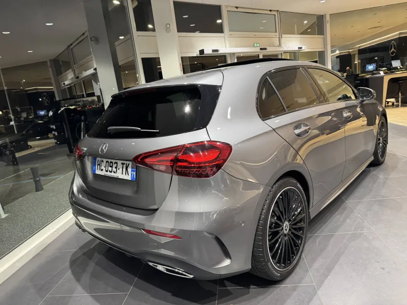 Image secondaire du véhicule 4