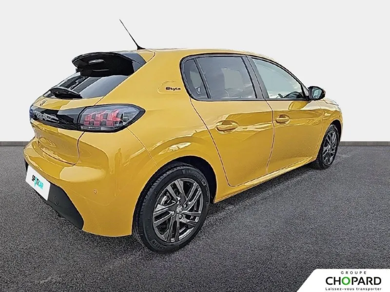 Image secondaire du véhicule 4