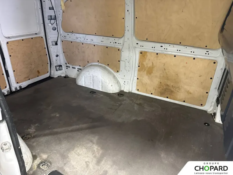 Image secondaire du véhicule 14