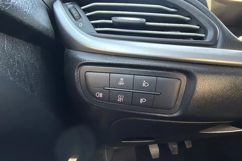 Image secondaire du véhicule 15