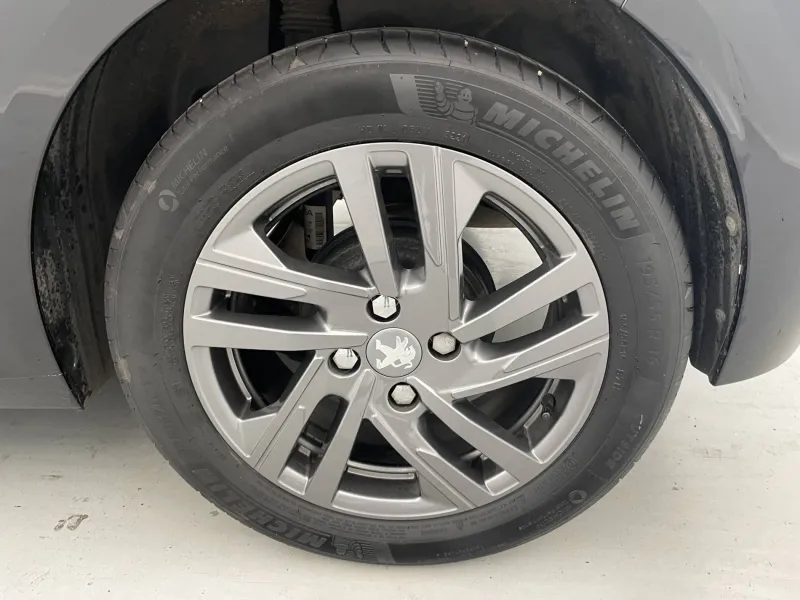 Image secondaire du véhicule 17