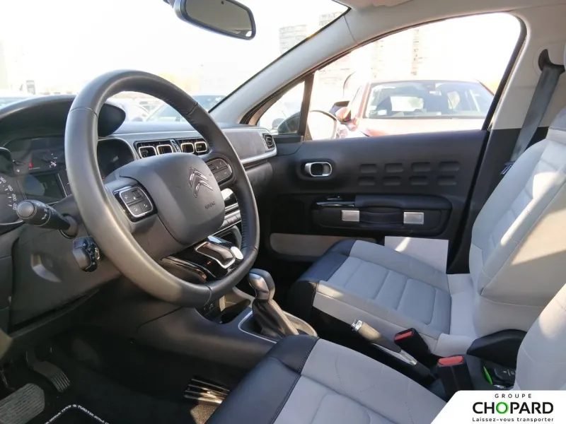 Image secondaire du véhicule 11