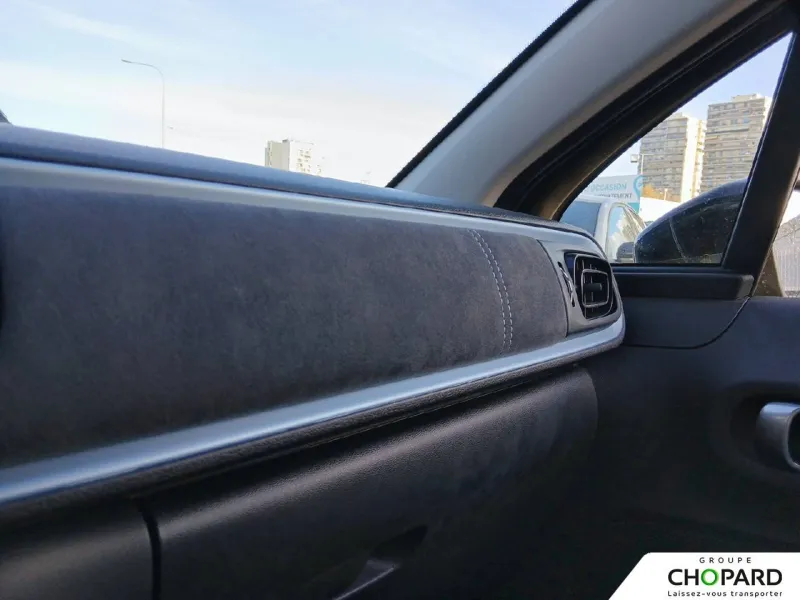 Image secondaire du véhicule 19