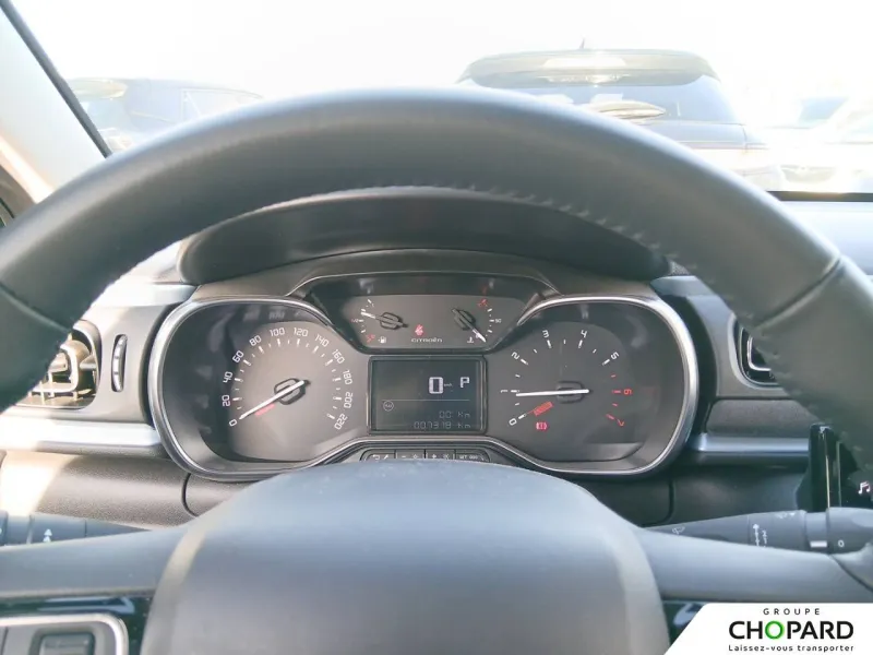 Image secondaire du véhicule 22