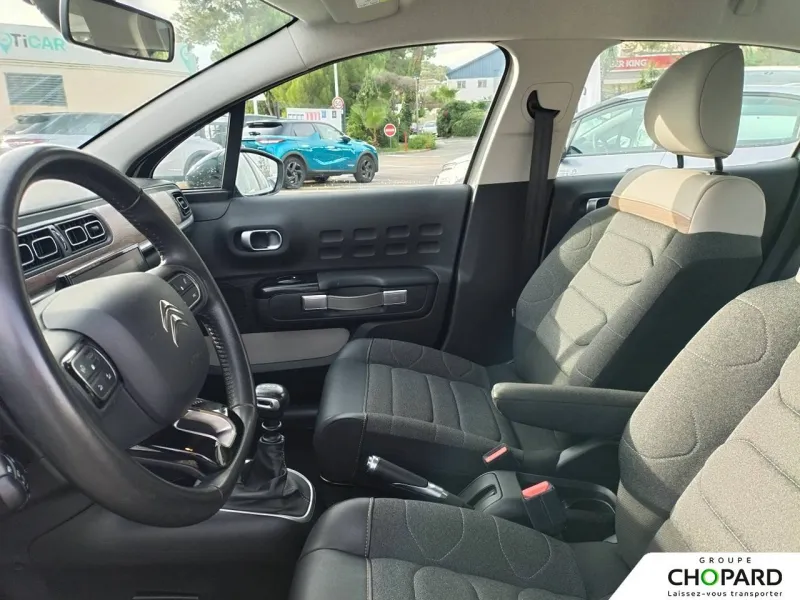 Image secondaire du véhicule 10