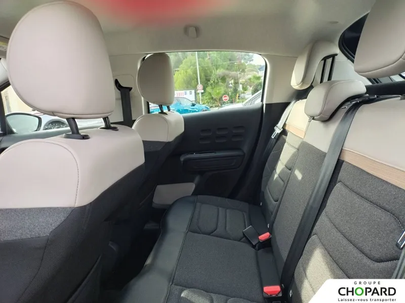 Image secondaire du véhicule 11