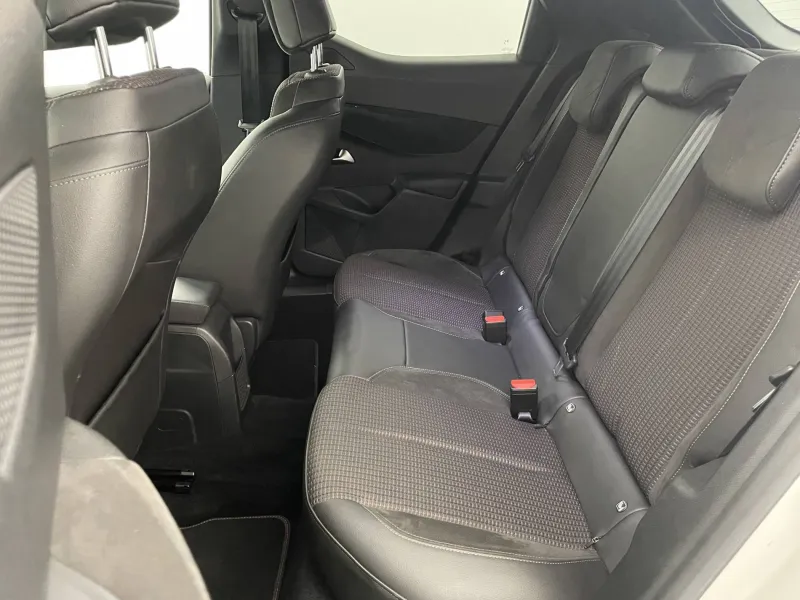 Image secondaire du véhicule 16