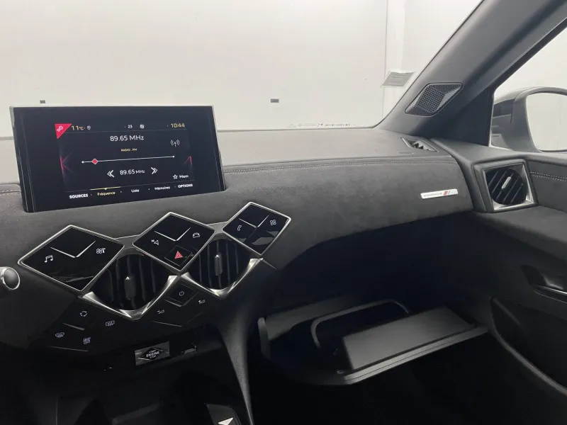 Image secondaire du véhicule 32