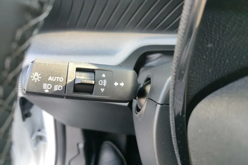 Image secondaire du véhicule 23