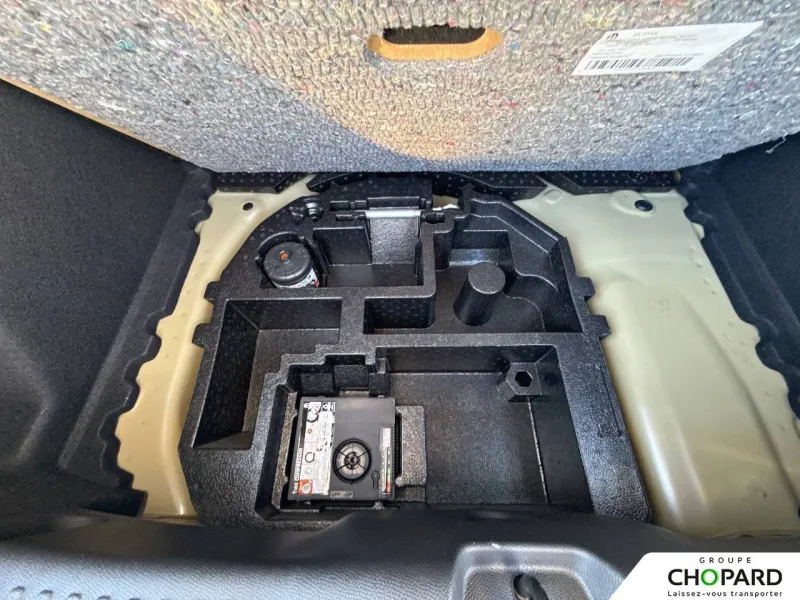 Image secondaire du véhicule 25