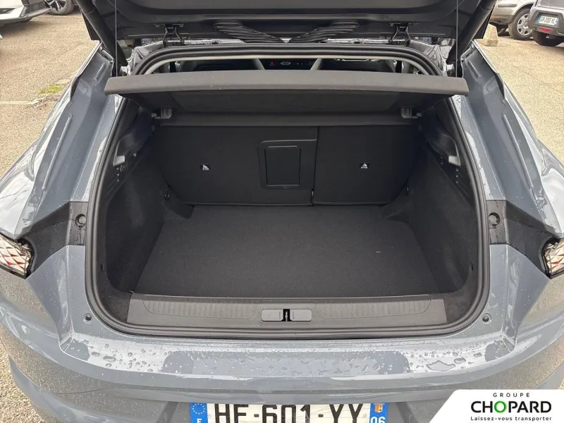 Image secondaire du véhicule 12