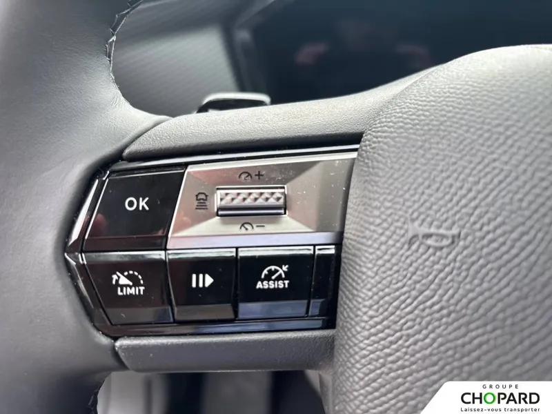 Image secondaire du véhicule 14