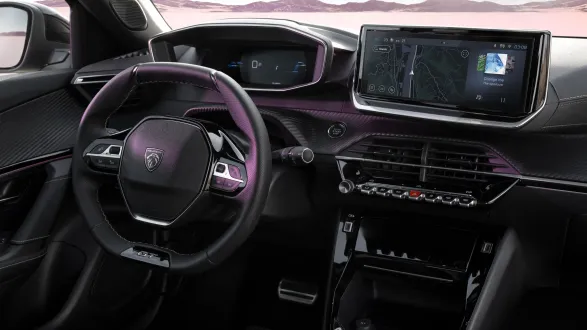 Peugeot 2008 2023 : intérieur de l'habitacle