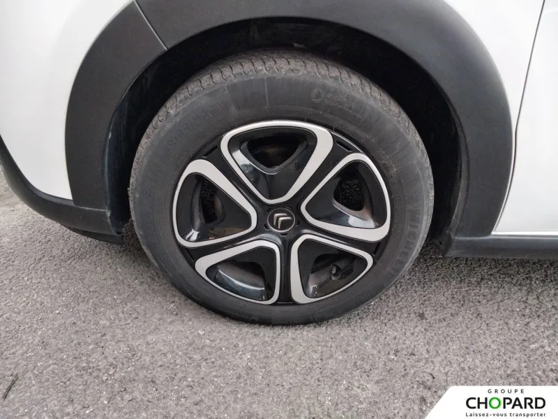 Image secondaire du véhicule 22