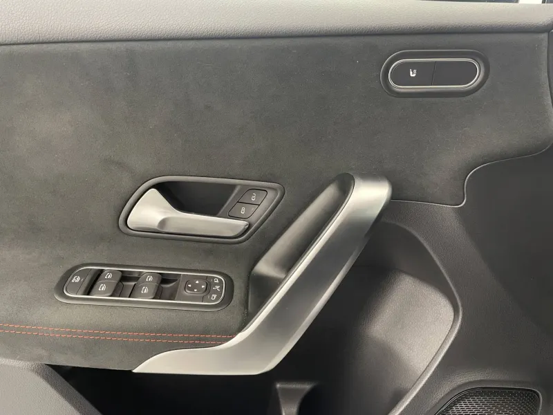 Image secondaire du véhicule 26