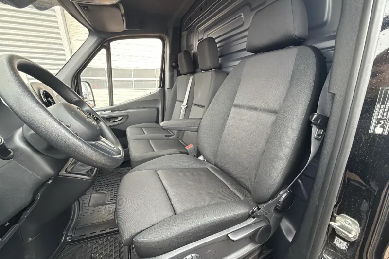 Image secondaire du véhicule 12