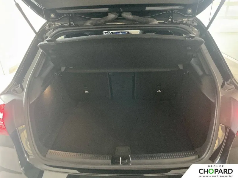 Image secondaire du véhicule 9