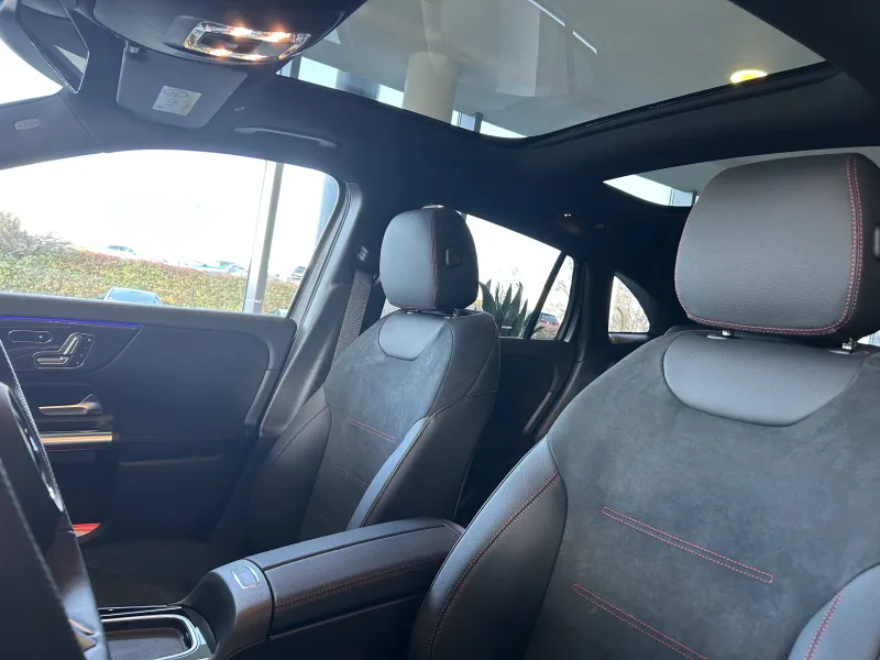 Image secondaire du véhicule 14